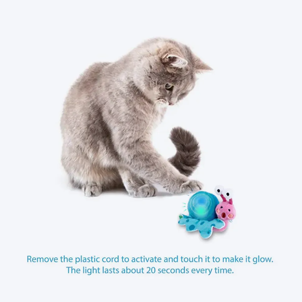 GiGwi Shining Friends Snail with Activated LED Light & Catnip Inside Toy For Cat