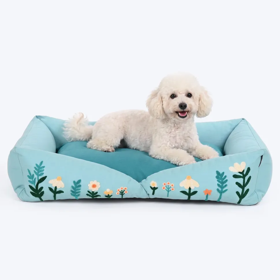 HUFT Gardenia Lounger Bed For Dog - Ice Blue