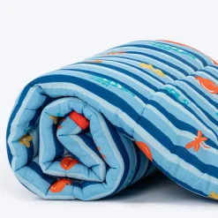 HUFT X Pinklay Strut In Stripes Blanket For Dog & Cat - Blue