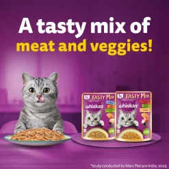 Whiskas Tasty Mix Wet Food Made With Real Fish (Seafood Cocktail & Wakame Seaweed) in Gravy For Adult (1+ year) Cat - 70 gm Pack